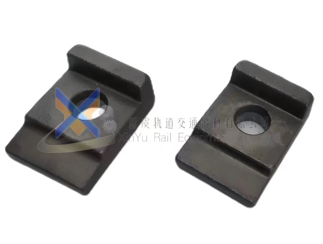 1736922922620245.jpg 38KG轻轨压板.jpg